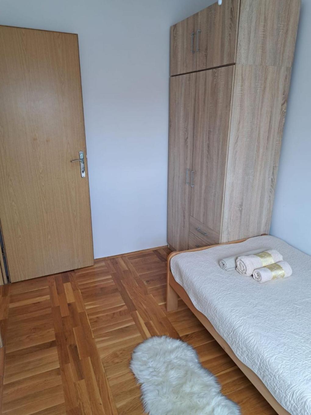 Apartment Slava - Close To The Mall Сплит Екстериор снимка