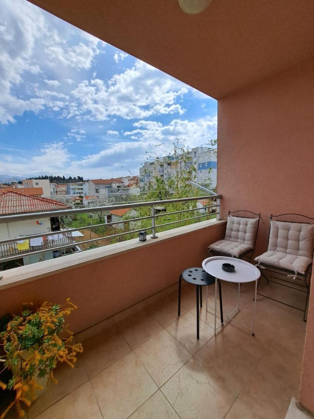 Apartment Slava - Close To The Mall Сплит Екстериор снимка