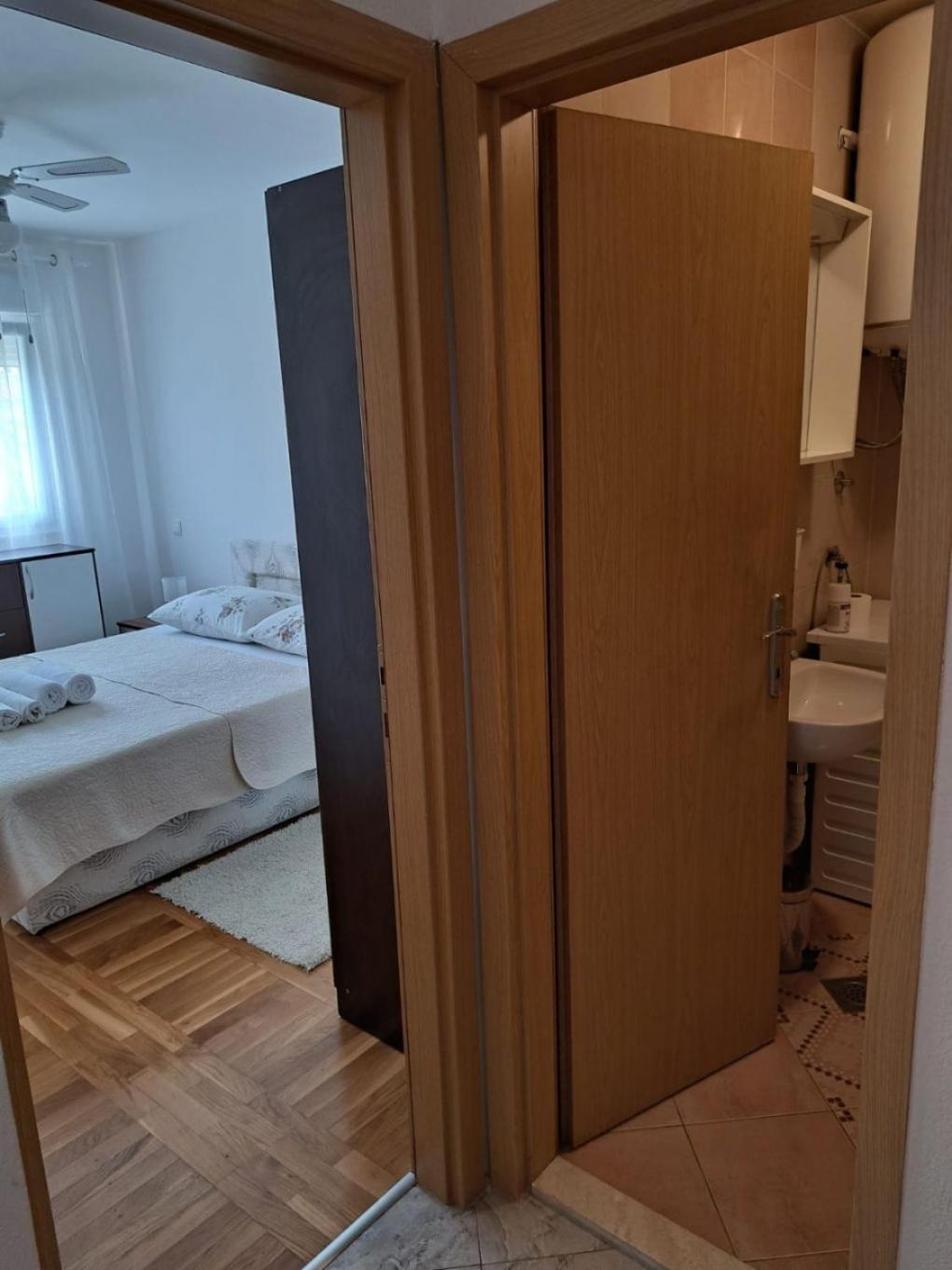 Apartment Slava - Close To The Mall Сплит Екстериор снимка